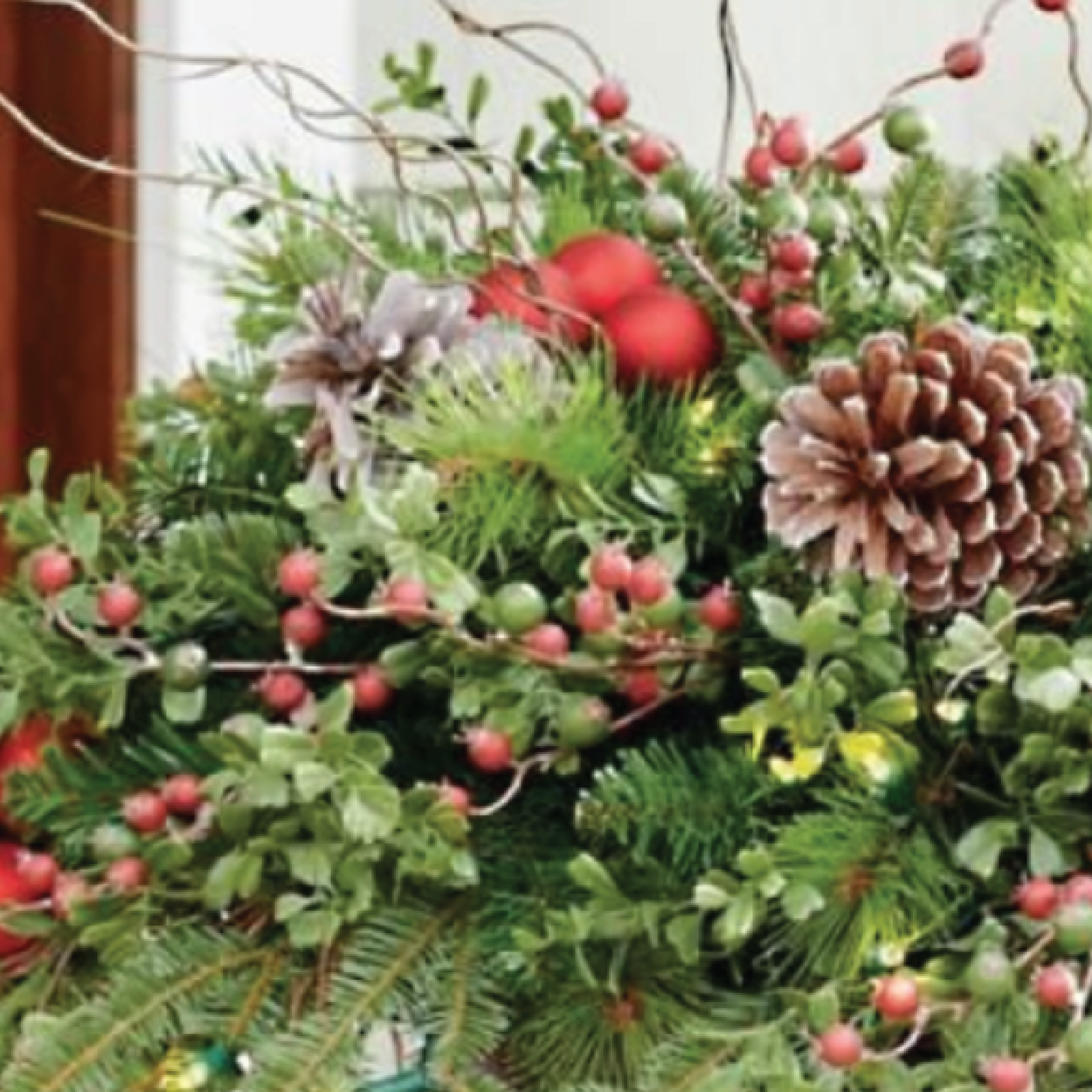 Seasonal Porch Pot  :  December 1