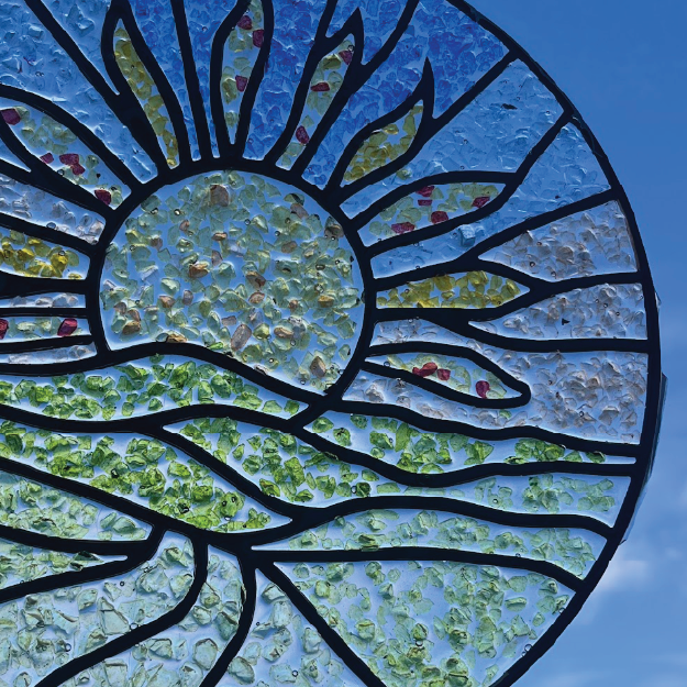 ON THE ROAD : Crushed Glass & Resin Suncatchers : January 28