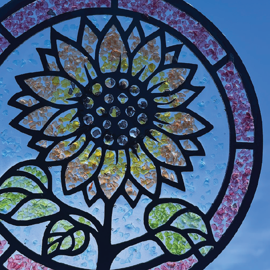 ON THE ROAD : Crushed Glass & Resin Suncatchers : January 28